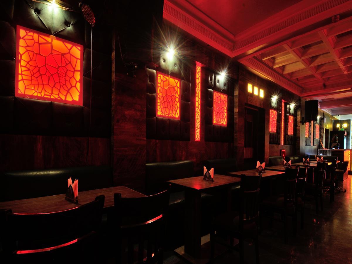 The Gold Regency - 02 Mins From Railway Station Hotel New Delhi