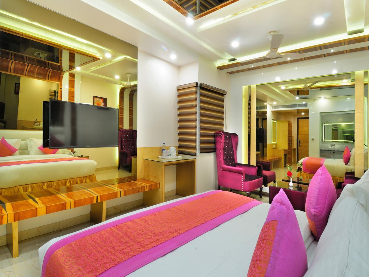 The Gold Regency - 02 Mins From Railway Station 3* New Delhi