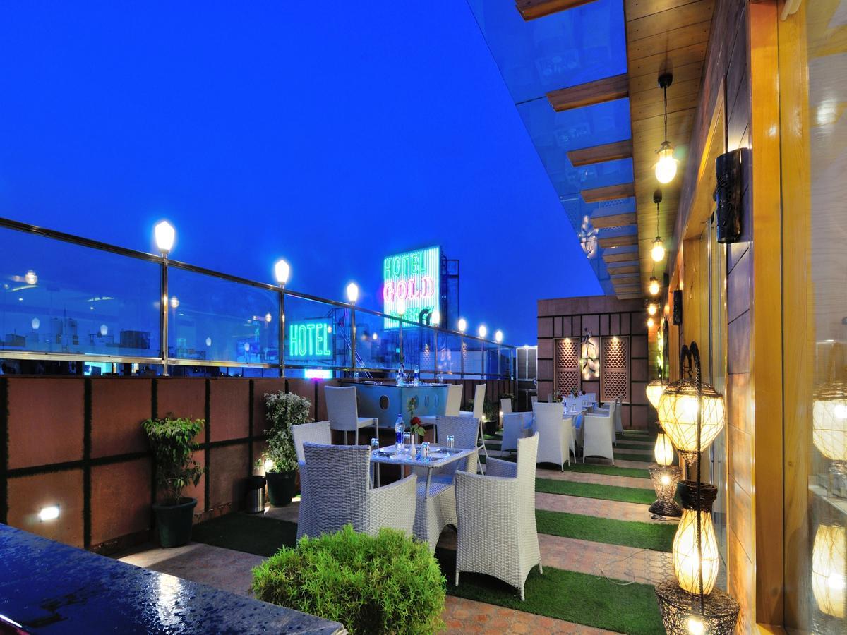 Hotel The Gold Regency - 02 Mins From Railway Station